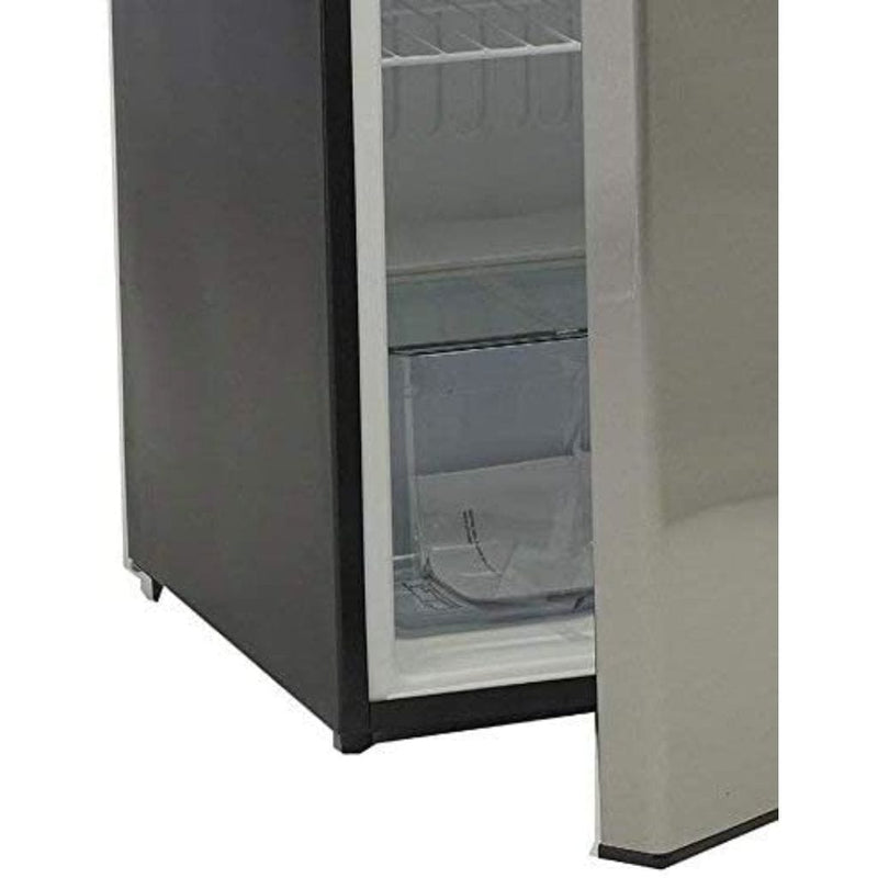 Bull Grills Bull 19" 4.5 Cu. Ft. Standard Refrigerator - Detail View