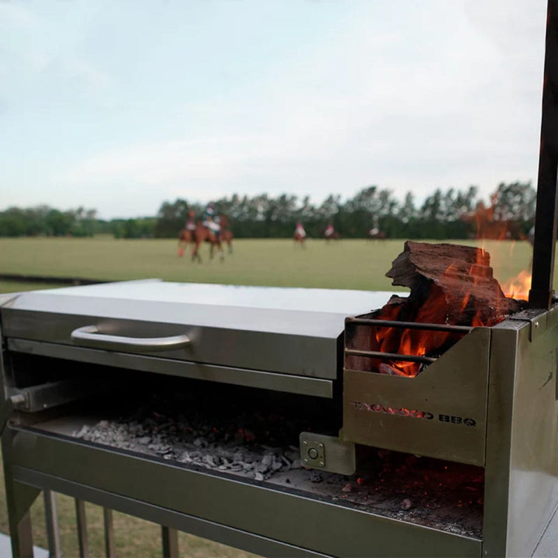 Tagwood BBQ 67" BBQ01SS All Stainless Steel Argentine Santa Maria Wood Fire & Charcoal Grill w/ Top Lid - Connection Detail